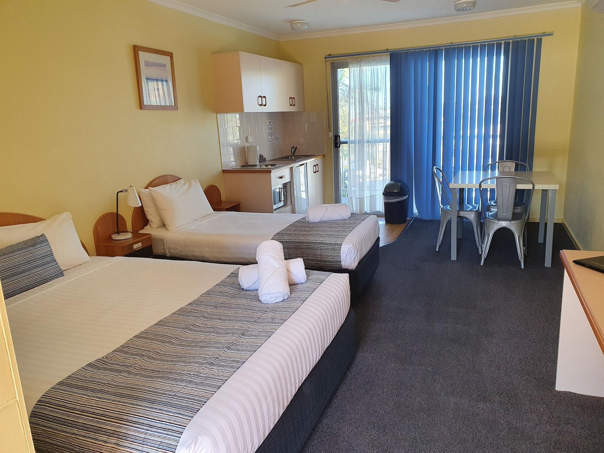 South Seas Motel 3*
