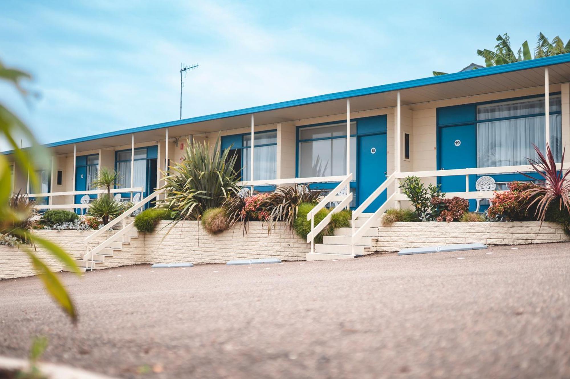 Motel South Seas